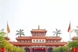 《玻璃温室》支线补完场景，玻璃棚下两人对坐